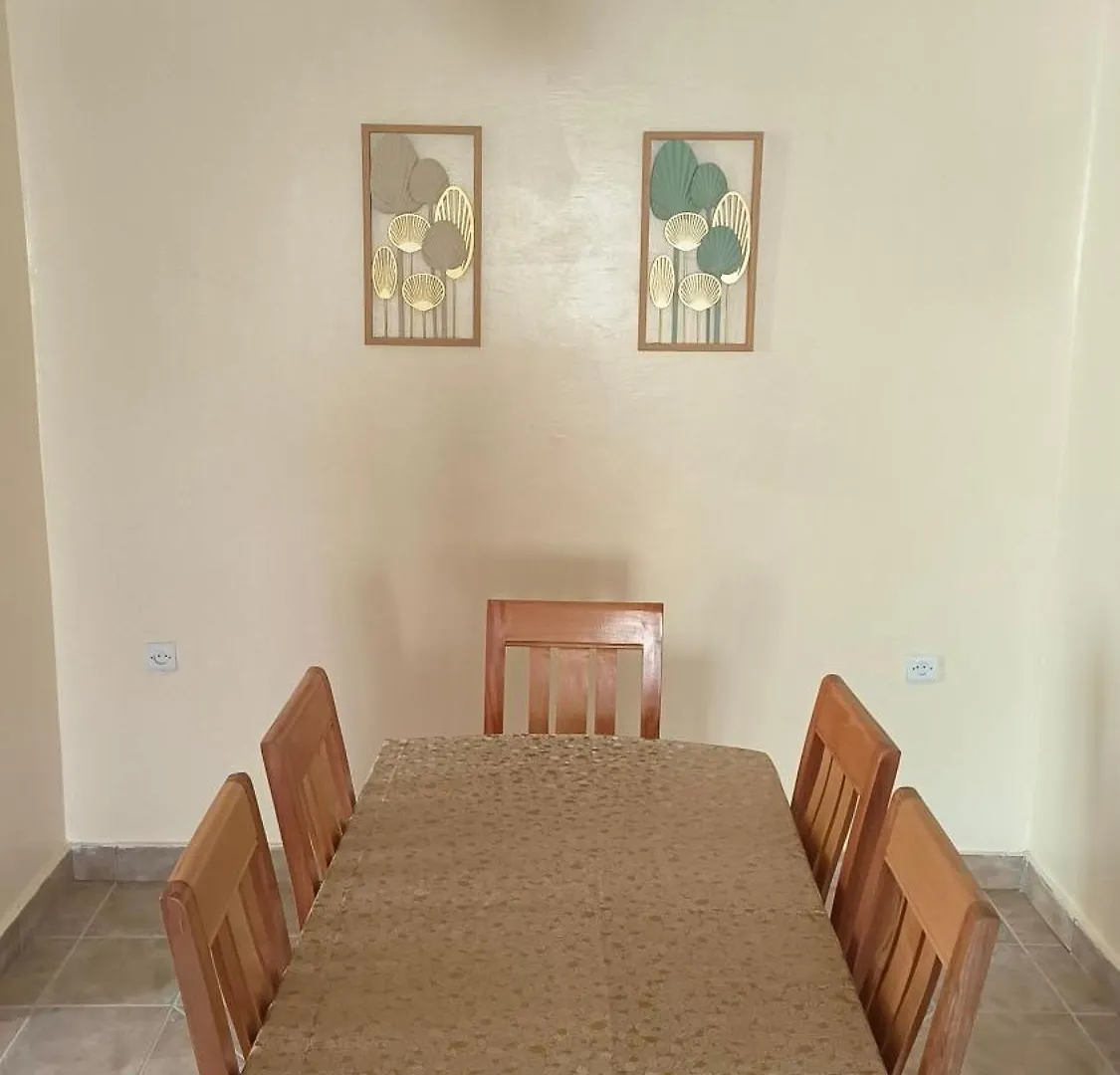 אסאוירה Moga Appartement